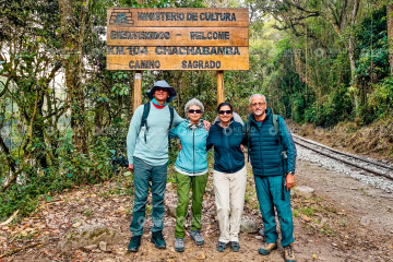 Km-104-Inca-Trail-Passengers-Group